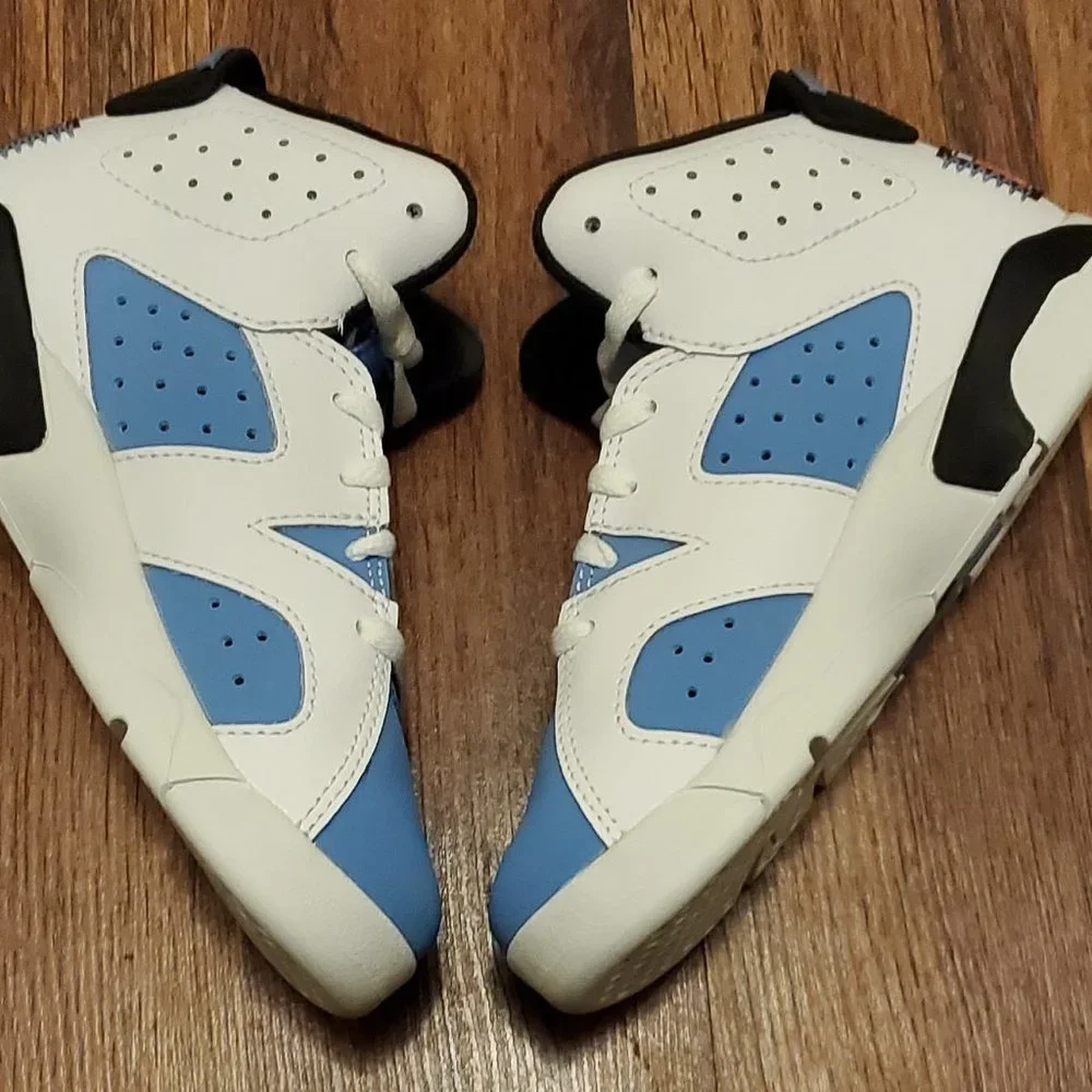 Air Jordan 6 Retro "UNC White" - 12C - Picture 6 of 11